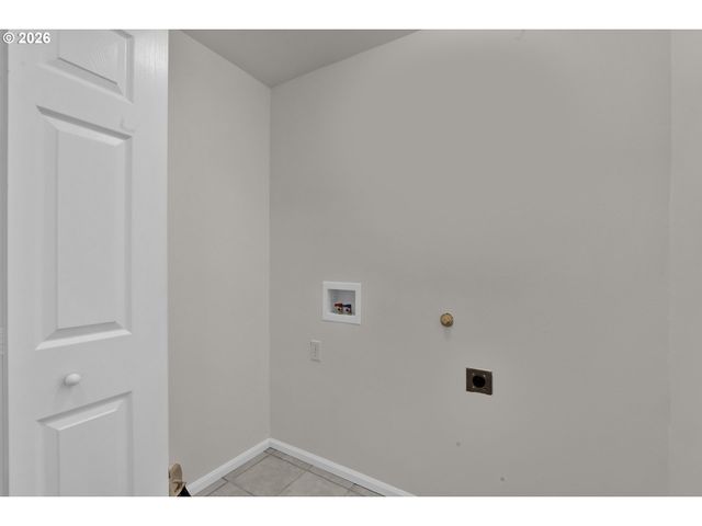 340 54TH St, Springfield, OR 97478