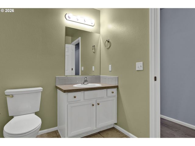 340 54TH St, Springfield, OR 97478