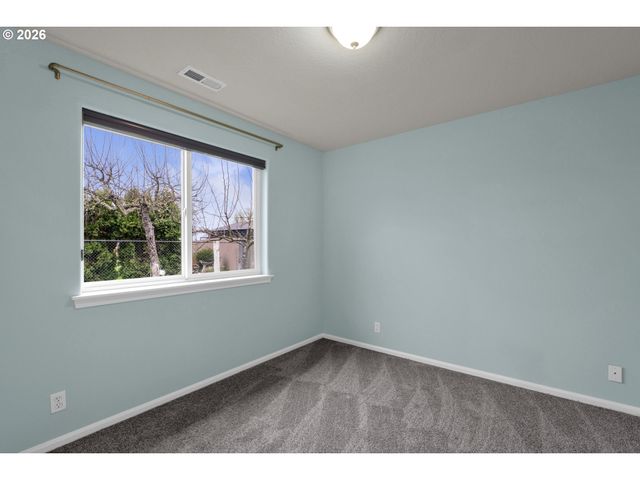 340 54TH St, Springfield, OR 97478