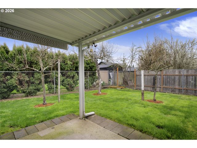 340 54TH St, Springfield, OR 97478