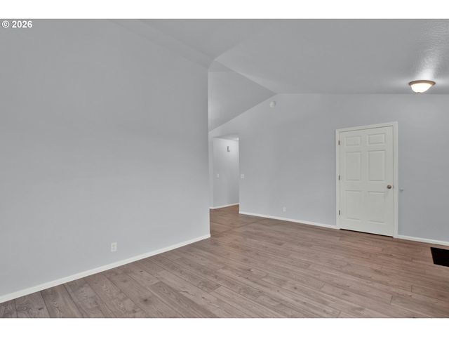 340 54TH St, Springfield, OR 97478