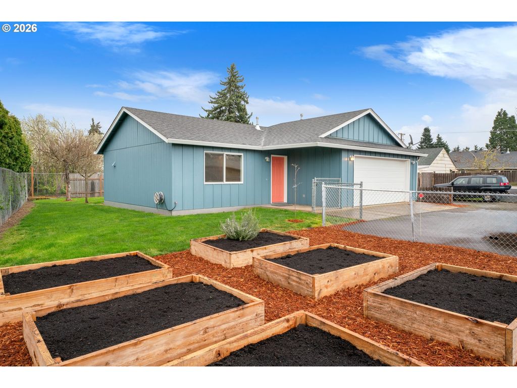 340 54TH St, Springfield, OR 97478