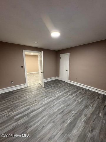 211 E Williamson Street, Mount Olive, NC 28365