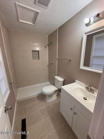 211 E Williamson Street, Mount Olive, NC 28365