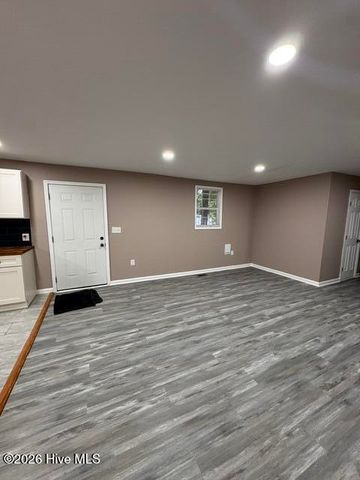 211 E Williamson Street, Mount Olive, NC 28365