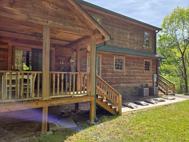 586 Laurel Haven Road, Hayesville, NC 28904