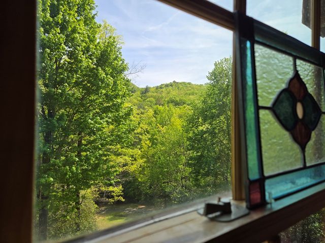 586 Laurel Haven Road, Hayesville, NC 28904