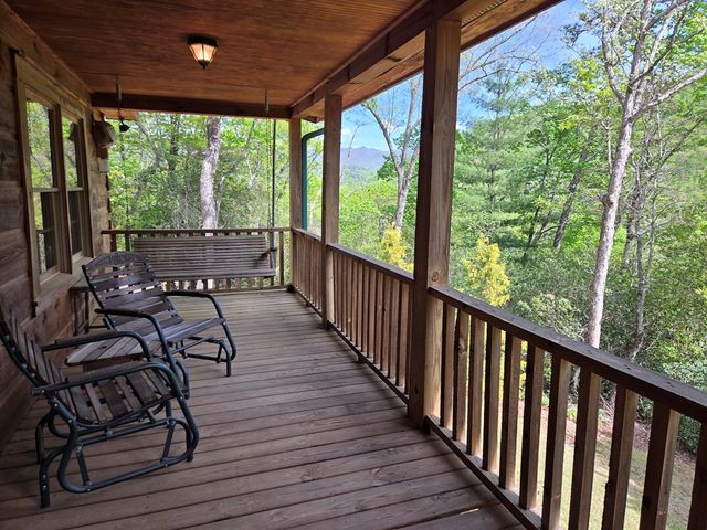 586 Laurel Haven Road, Hayesville, NC 28904