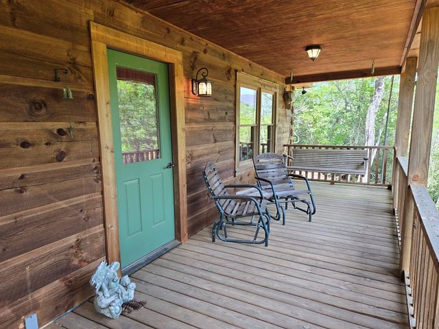 586 Laurel Haven Road, Hayesville, NC 28904