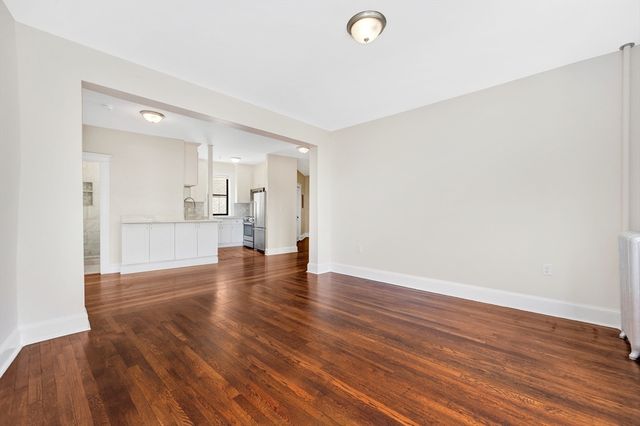 11 Park Dr 11-22, Boston, MA 02215