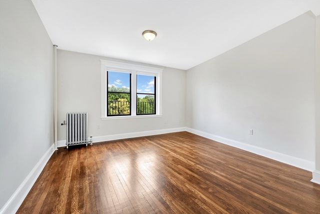 11 Park Dr 11-22, Boston, MA 02215