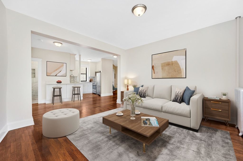 11 Park Dr 11-22, Boston, MA 02215