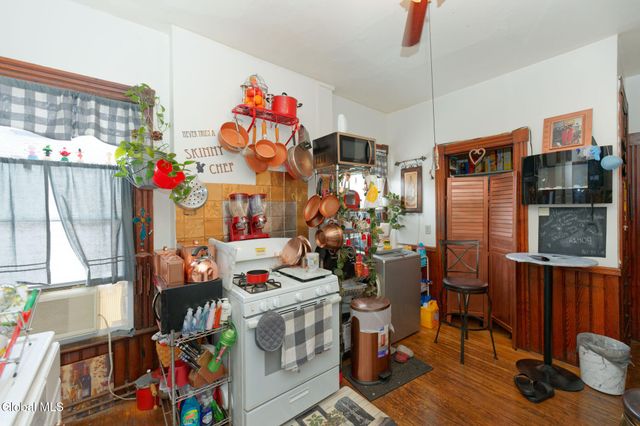 415 3rd Street, Troy, NY 12180