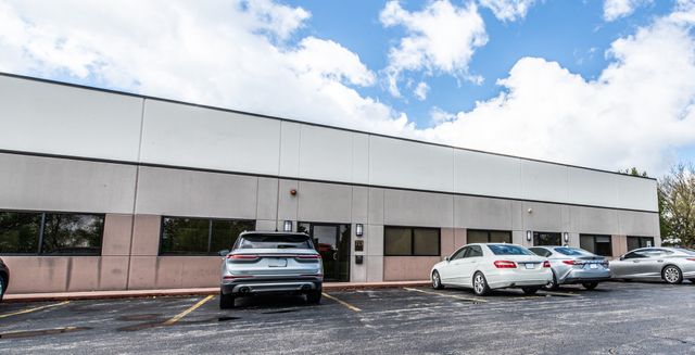 713 Rose Road, Lake Zurich, IL 60047