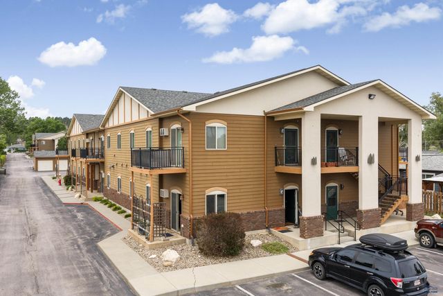 1632 EVERGREEN DR, Rapid City, SD 57702