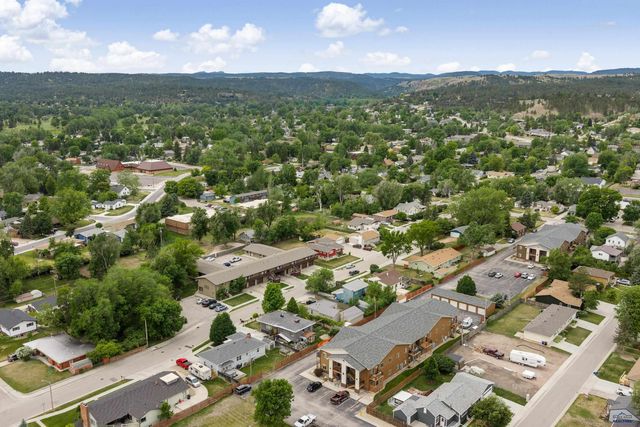 1632 EVERGREEN DR, Rapid City, SD 57702