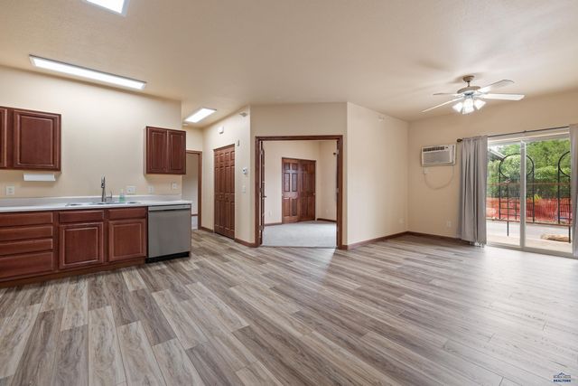 1632 EVERGREEN DR, Rapid City, SD 57702