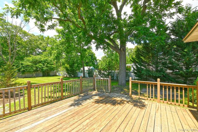 38 Roosevelt Avenue, Sayville, NY 11782