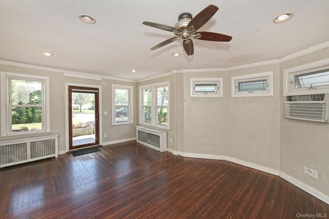 38 Roosevelt Avenue, Sayville, NY 11782