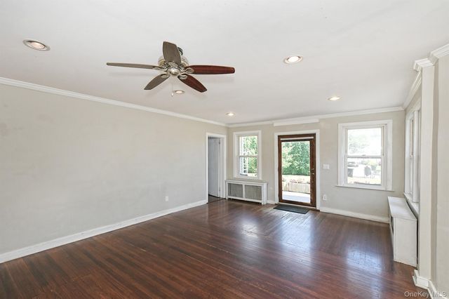 38 Roosevelt Avenue, Sayville, NY 11782