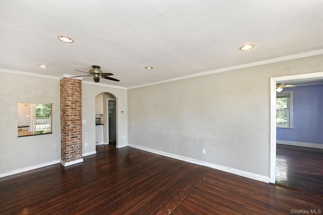38 Roosevelt Avenue, Sayville, NY 11782