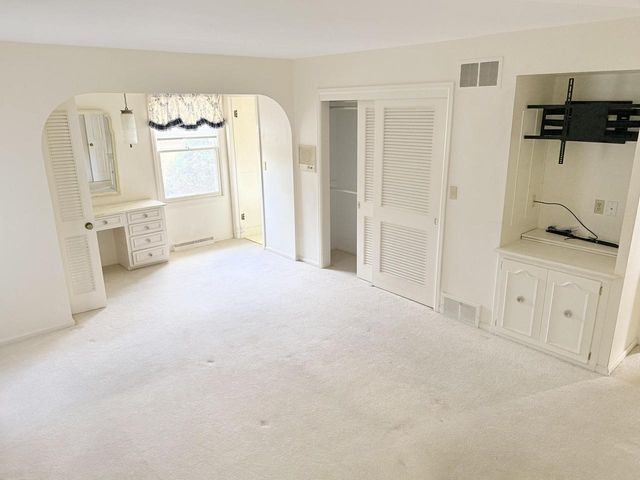 2365 Mary Beth COURT, Brookfield, WI 53005