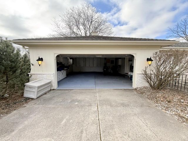 2365 Mary Beth COURT, Brookfield, WI 53005