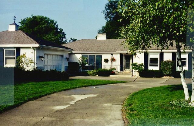 2365 Mary Beth COURT, Brookfield, WI 53005