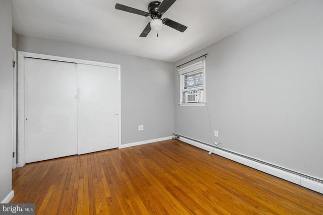 20 1ST AVE, Pottstown, PA 19464