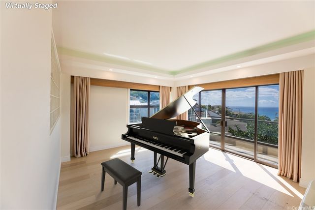 1632 Ihiloa Loop, Honolulu, HI 96821