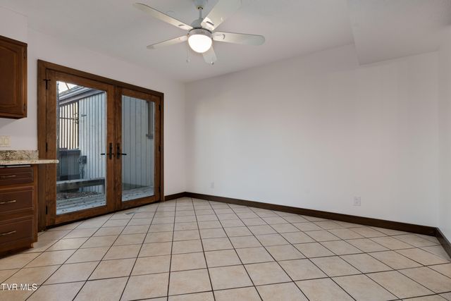 15 Crown Circle 15, Kingsport, TN 37660