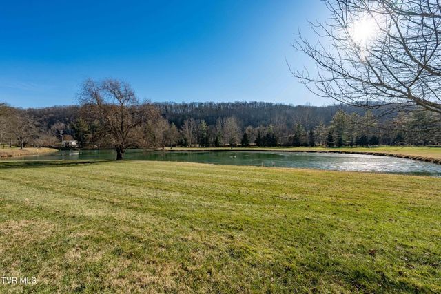 15 Crown Circle 15, Kingsport, TN 37660