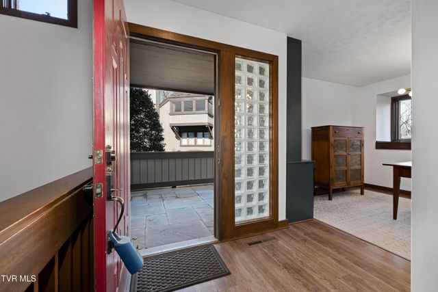 15 Crown Circle 15, Kingsport, TN 37660