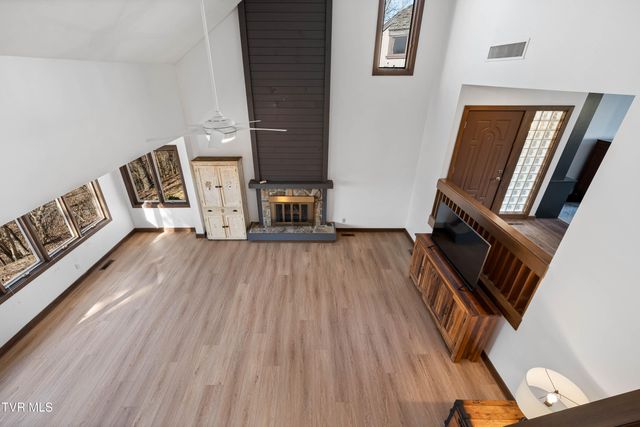 15 Crown Circle 15, Kingsport, TN 37660