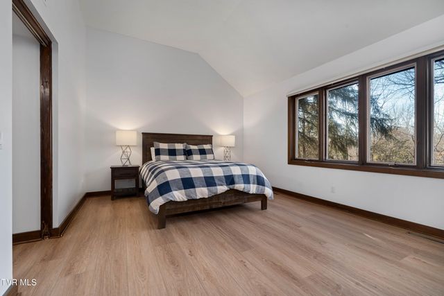 15 Crown Circle 15, Kingsport, TN 37660