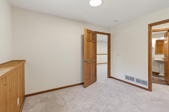 14322 Raven Street NW, Andover, MN 55304