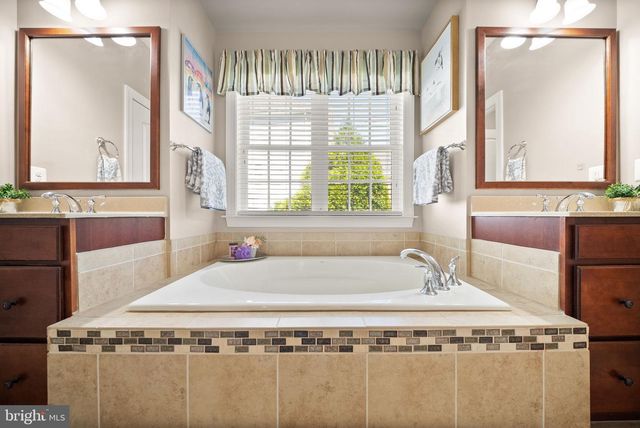 4664 GLASS MOUNTAIN WAY, Haymarket, VA 20169