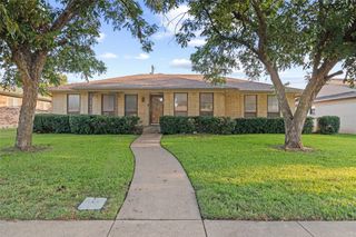 5823 Marview Lane, Dallas, TX 75227