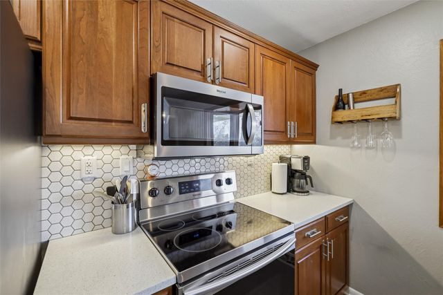 504 N 10th Street, Indianola, IA 50125