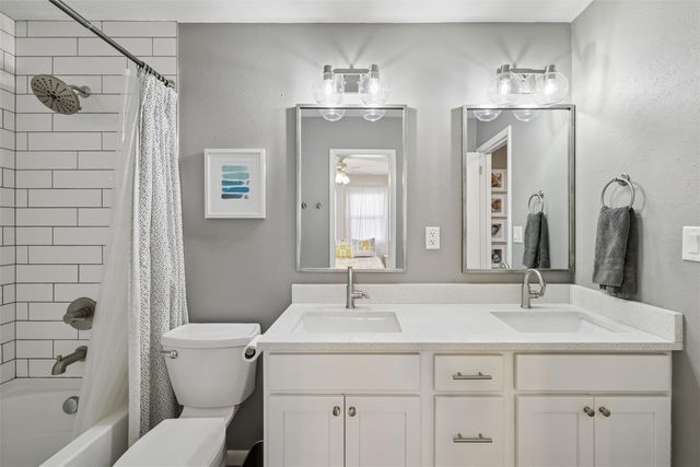 504 N 10th Street, Indianola, IA 50125