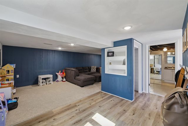 504 N 10th Street, Indianola, IA 50125