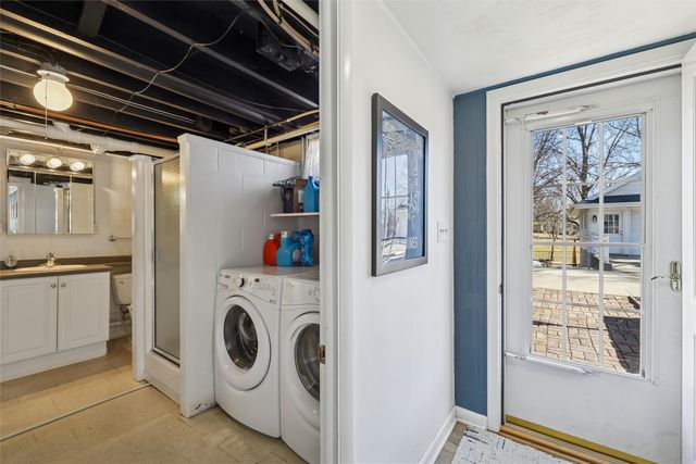 504 N 10th Street, Indianola, IA 50125