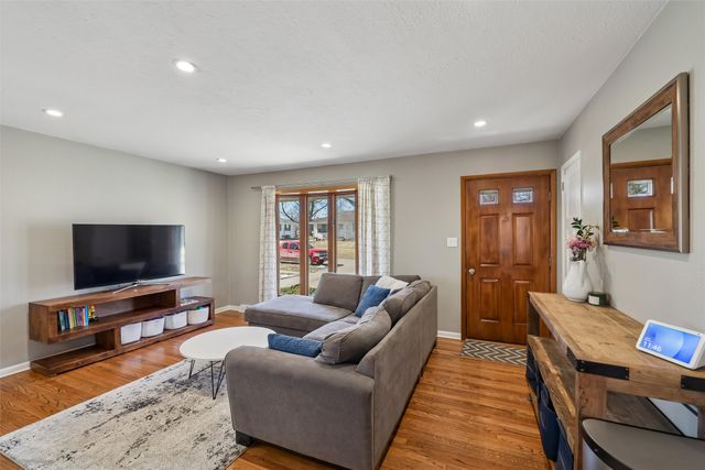 504 N 10th Street, Indianola, IA 50125