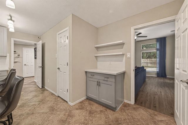 1936 Prairie Creek Drive, Pearland, TX 77581