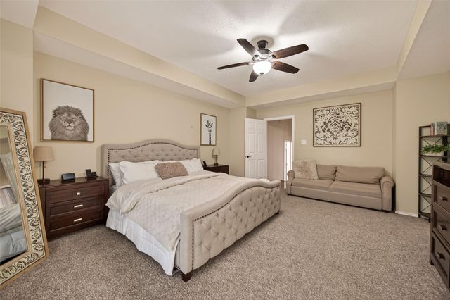 1936 Prairie Creek Drive, Pearland, TX 77581