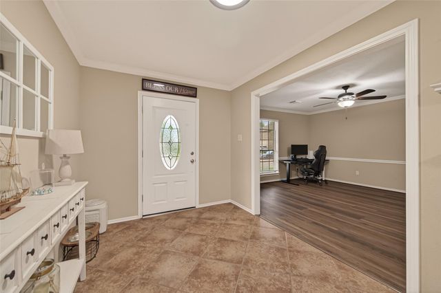 1936 Prairie Creek Drive, Pearland, TX 77581