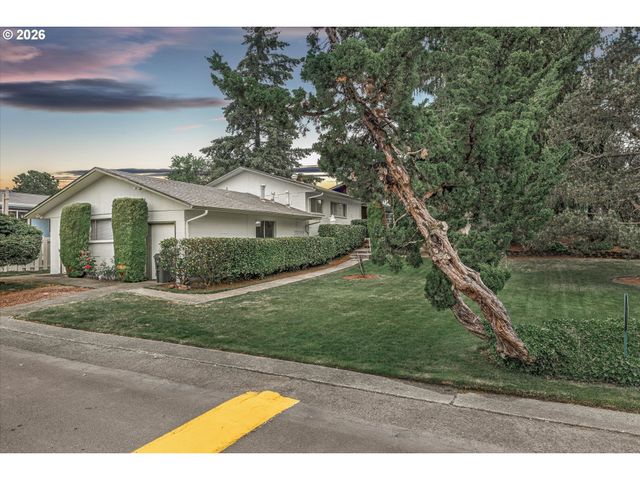 3500 Se CONCORD Rd 55, Milwaukie, OR 97267