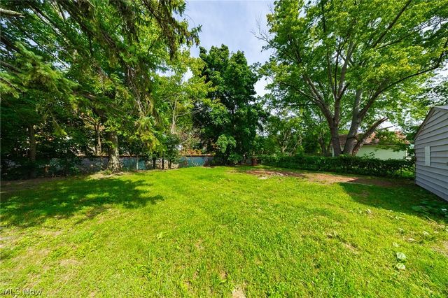 2123 G Street, Lorain, OH 44052