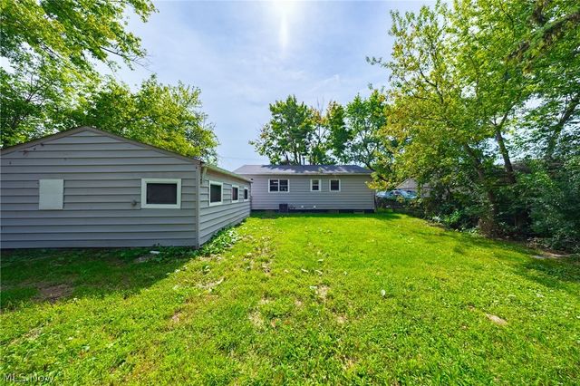 2123 G Street, Lorain, OH 44052