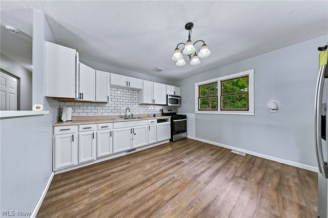 2123 G Street, Lorain, OH 44052